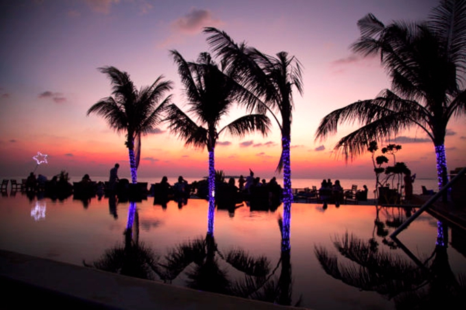 Thundi pool bar泳池酒吧 dining美食的图片集( ),印度洋三大明珠马尔代夫,迪古法鲁岛 Dhigufaru Island Resort